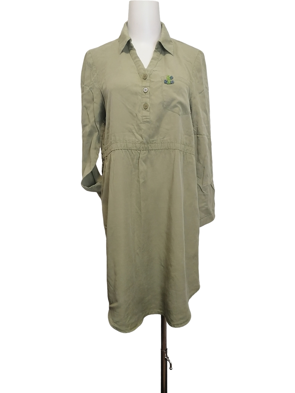 ☘️☘️☘️ Light Olive Green Button-Front Shirt Dress